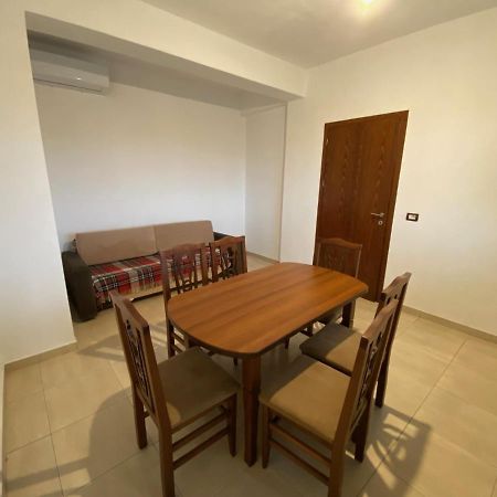 Vila Bali Durres Bagian luar foto