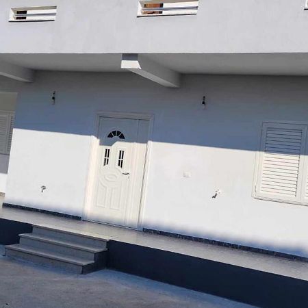 Vila Bali Durres Bagian luar foto
