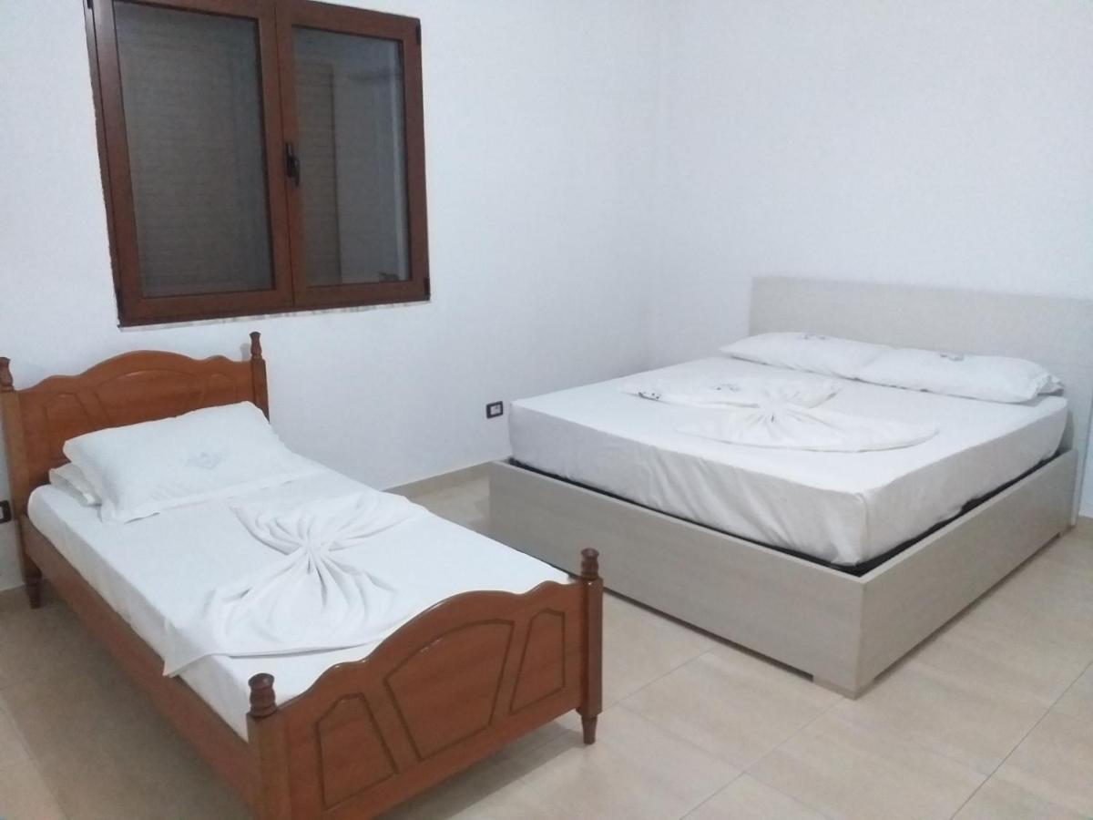 Vila Bali Durres Bagian luar foto