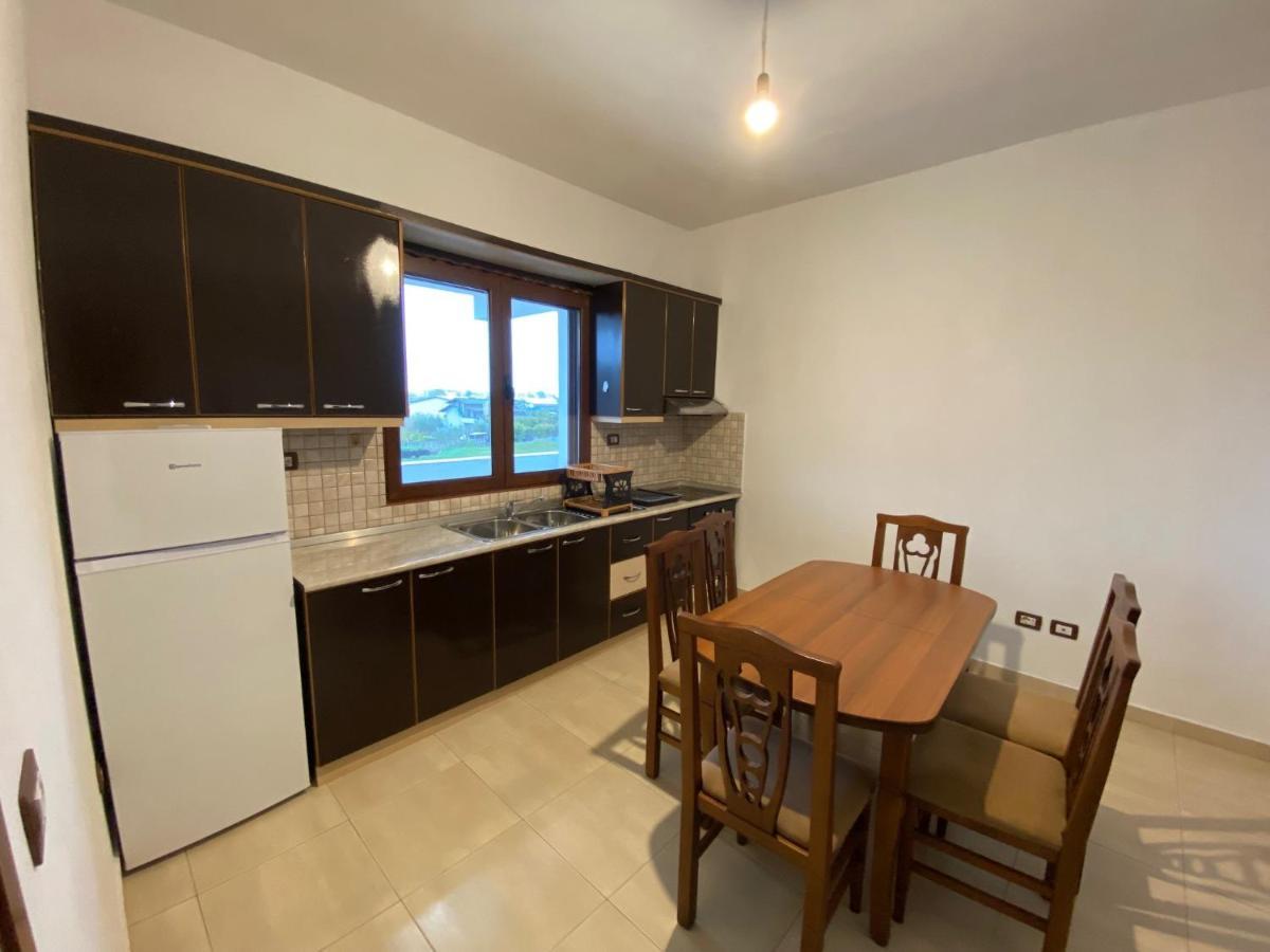 Vila Bali Durres Bagian luar foto
