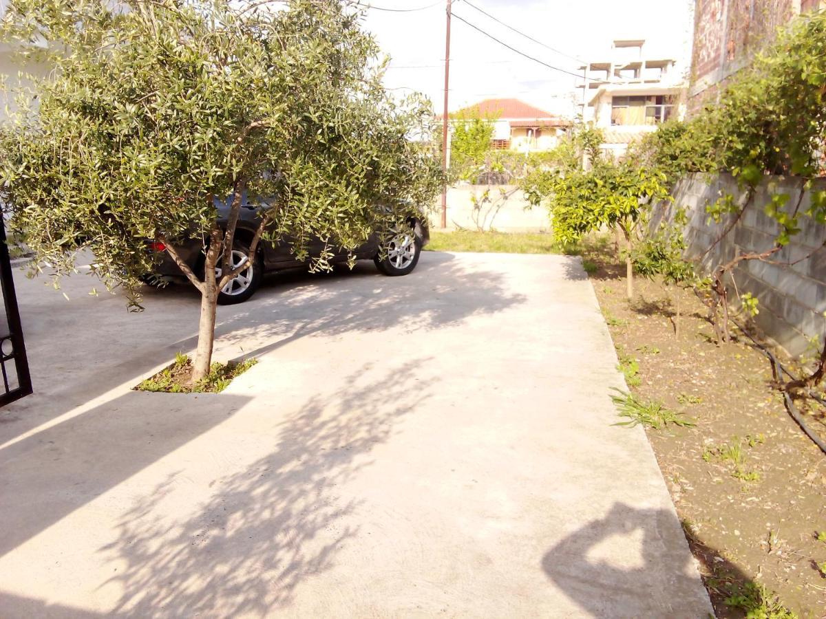 Vila Bali Durres Bagian luar foto