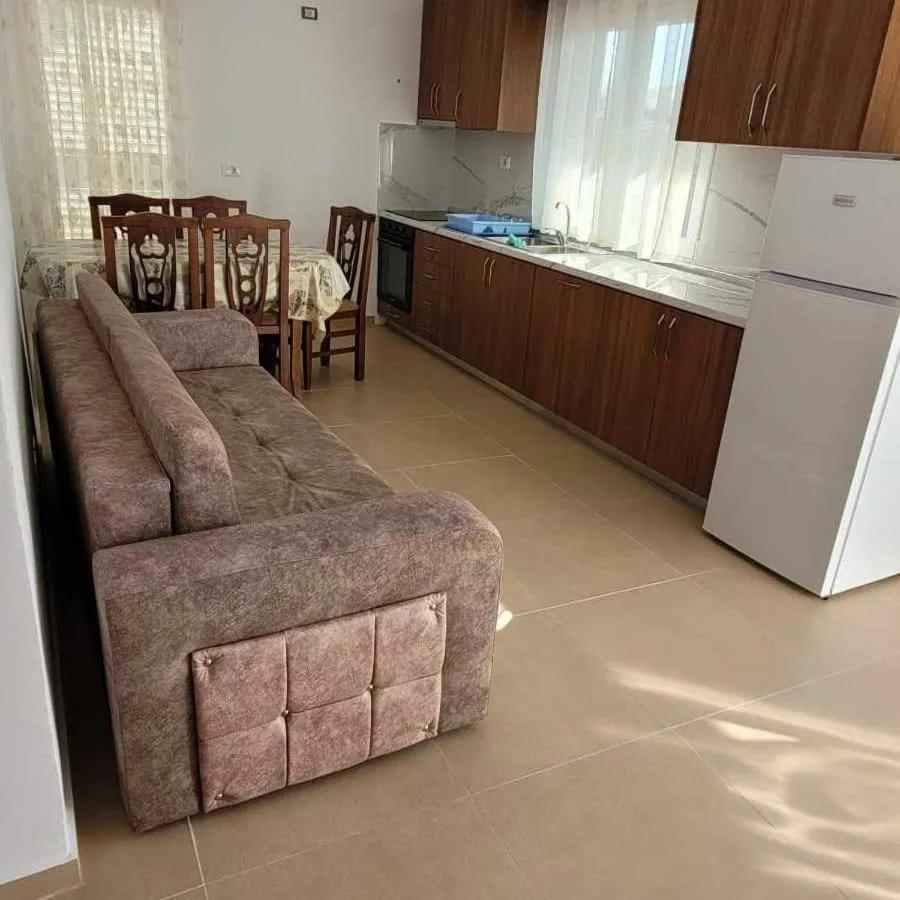 Vila Bali Durres Bagian luar foto